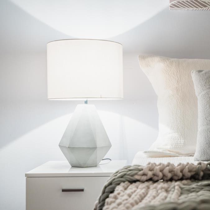 Westinghouse 5.5OMNIA19/LED/DIM/SW/27-50 5.5W Omni LED A19 Bulb Medium E26 Base CCT Selectable 2700K/3000K/3500K/4000K/5000K 80 CRI 120V Dimmable (5343000)