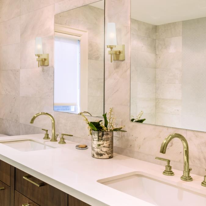 Westinghouse 5.5B11/FilamentLED/DIM/SW/CB/27 5.5W LED B11 Dimmable Filament Bulb Candelabra E12 Base 800Lm 2700K 120V 80 CRI (5359000)