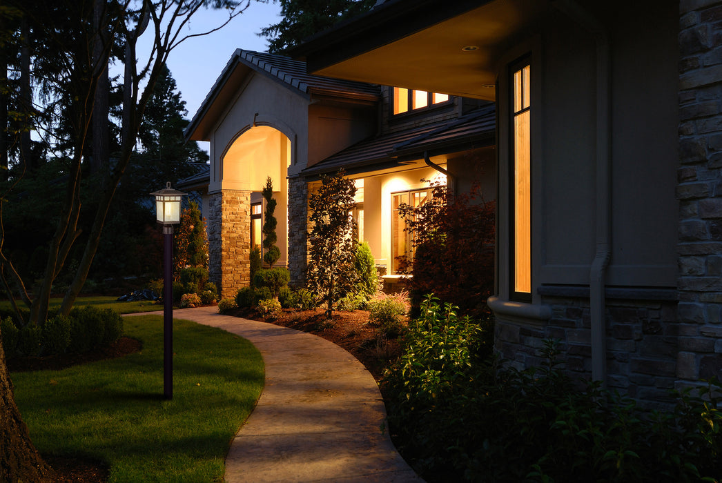 SATCO/NUVO Cove Neck Outdoor Large Post Lantern 1 Light Rustic Bronze Finish Clear Seeded Glass (60-5952)