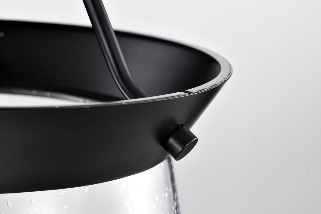 SATCO/NUVO Boliver 3 Light Pendant 11 Inch Matte Black Finish Clear Seeded Glass (60-7800)