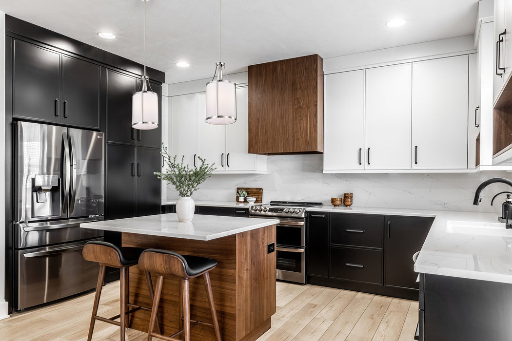 SATCO/NUVO Easton 1-Light Pendant 100W Maximum 120V Polished Nickel Finish White Linen Shade (60-7971)