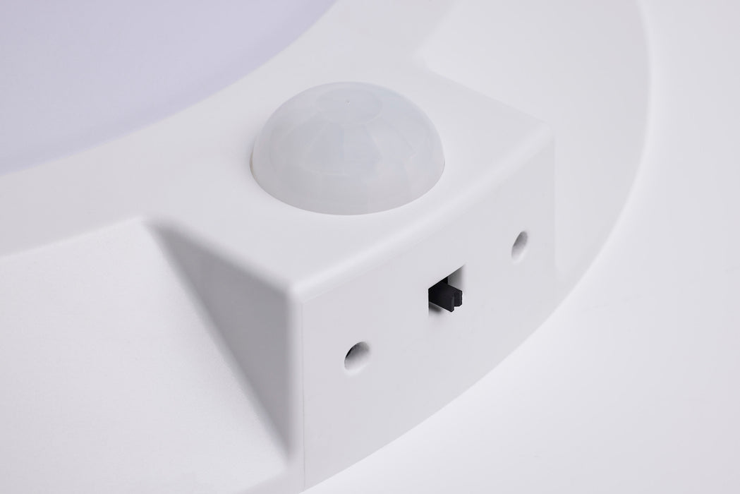 SATCO/NUVO 7 Inch LED Disk Light CCT Selectable 2700K/3000K/3500K/4000K/5000K Occupancy Sensor White Finish (62-1820R1)