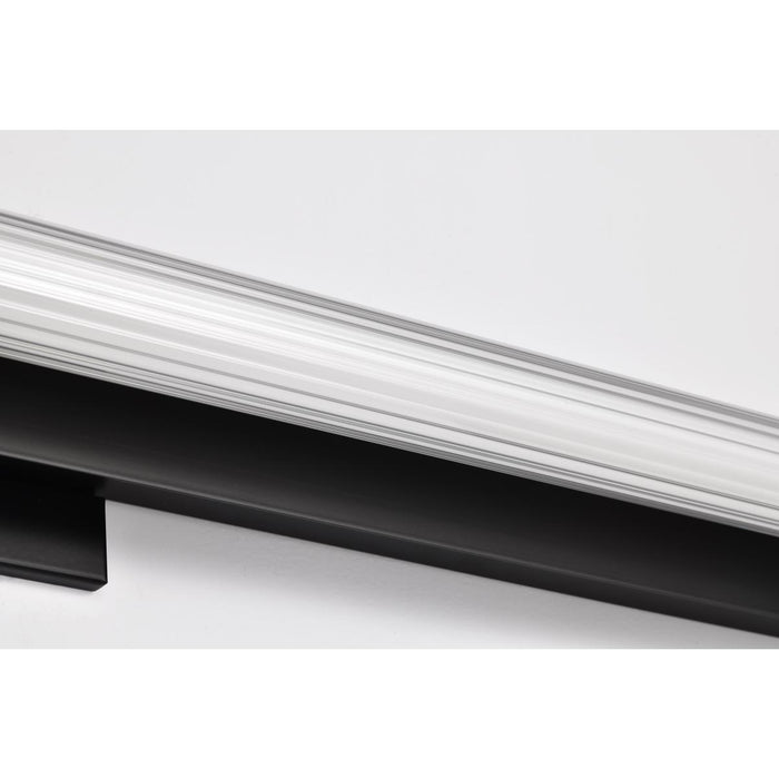SATCO/NUVO Larissa 32 Inch LED Vanity 19W 1170Lm 3000K 90 CRI 120-277V Black Finish Opaque Glass (62-2390)