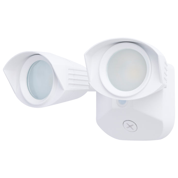 SATCO/NUVO 20W LED Square Dual Head Security Flood Light CCT Selectable 3000K/4000K/5000K 80 CRI 120-277V White Finish (65-1400)