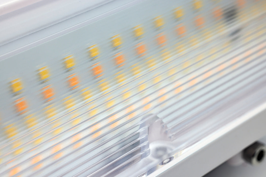 SATCO/NUVO LED Wide Beam Angle Canopy Square Wattage/CCT Selectable 20W/30W/45W 3000K/4000K/5000K 120-277V 80 CRI 0-10V Dimming White (65-634)