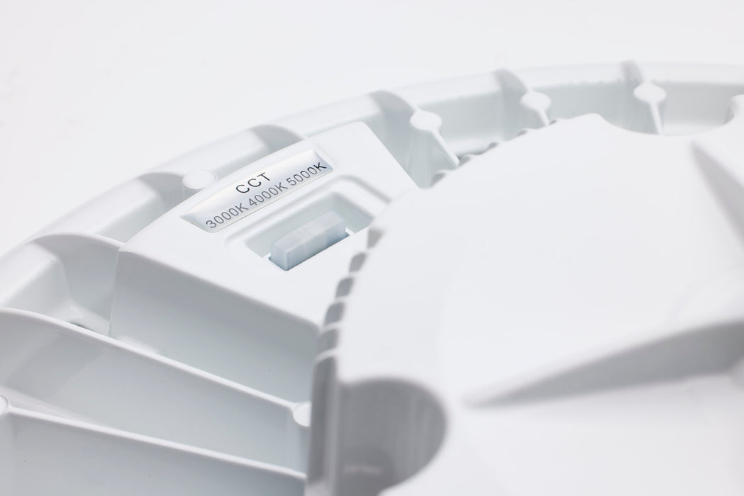 SATCO/NUVO LED UFO High Bay Wattage/CCT Selectable 150W/175W/200W 3000K/4000K/5000K 120-347V White Finish (65-813)