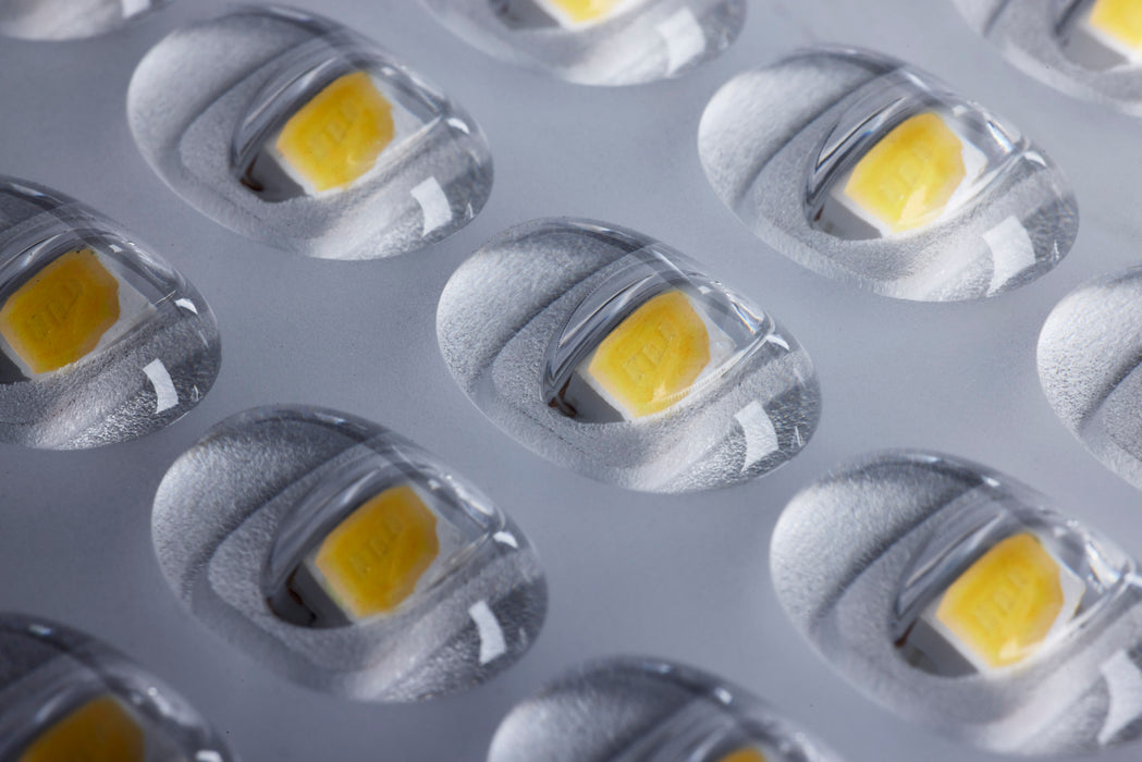 SATCO/NUVO LED Area Light Type IV 300W Bronze Finish 5000K 277-480V (65-869-4)