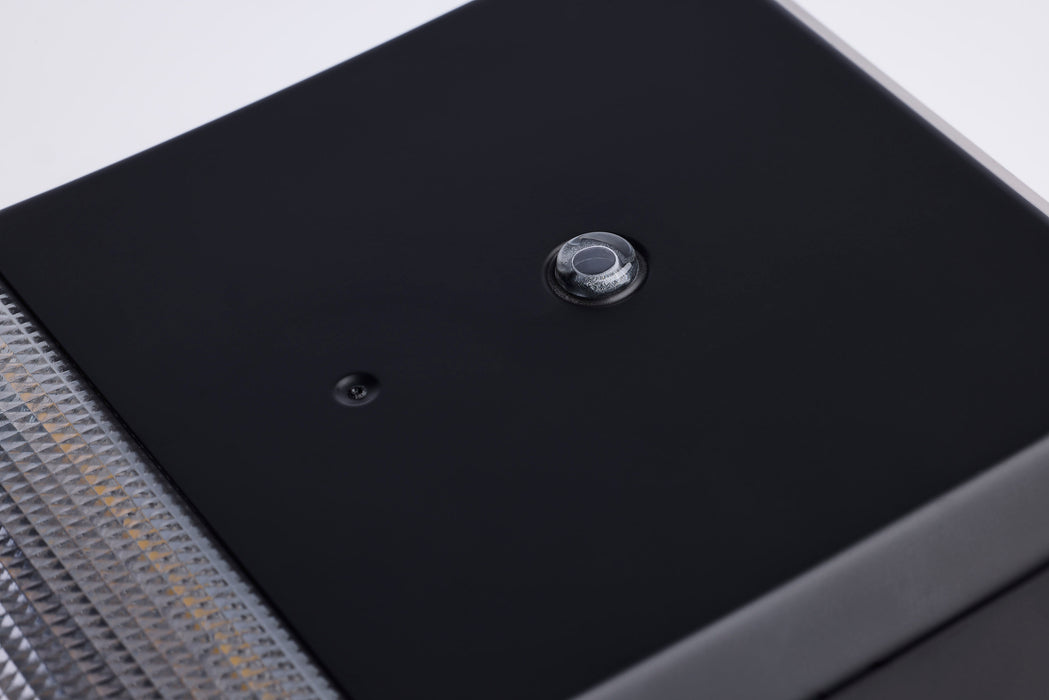 SATCO/NUVO Turtle Safe Wall Pack 20W 4000K Black Finish Amber Light (65-888)