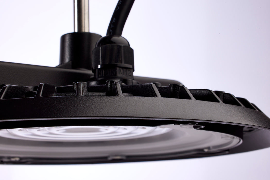 SATCO/NUVO 80W Hi-Pro Shop Light With Plug 8 Inch 5000K Black Finish 120V (65-965)