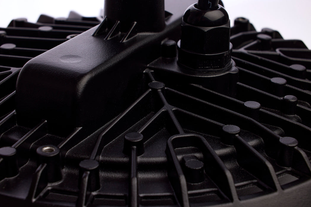 SATCO/NUVO 80W Hi-Pro Shop Light With Plug 8 Inch 5000K Black Finish 120V (65-965)