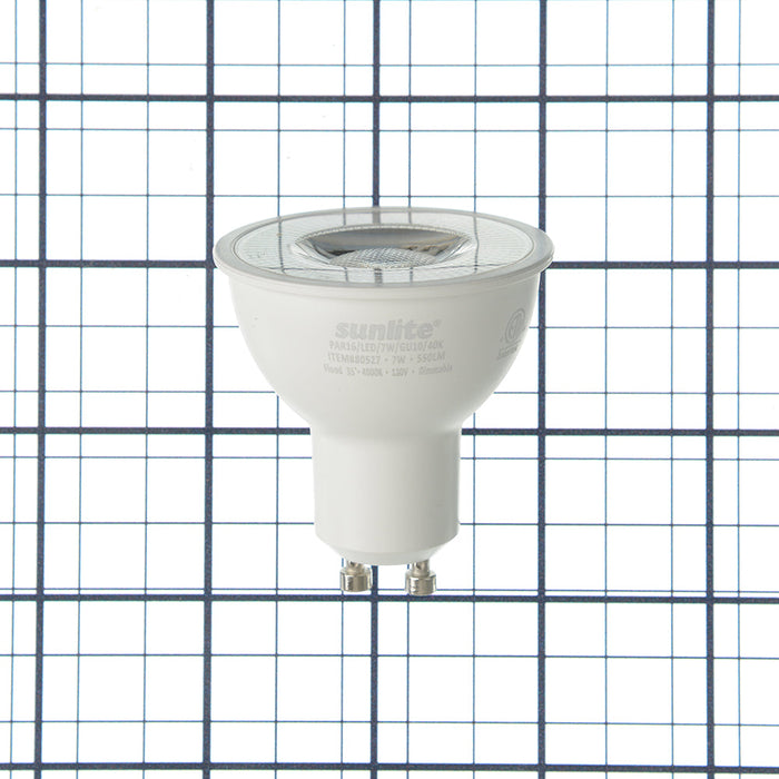 Sunlite PAR16/LED/7W/GU10/40K 7W LED PAR16 Bulb 4000K 550Lm 120V 80 CRI Dimmable 35 Degree Beam GU10 Base (80527-SU)