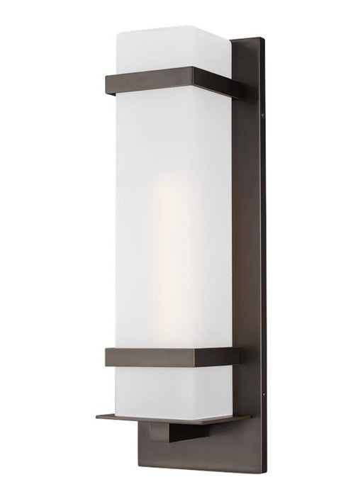 Generation Lighting Alban Large One Light Outdoor Wall Mount Lantern (8720701-71)