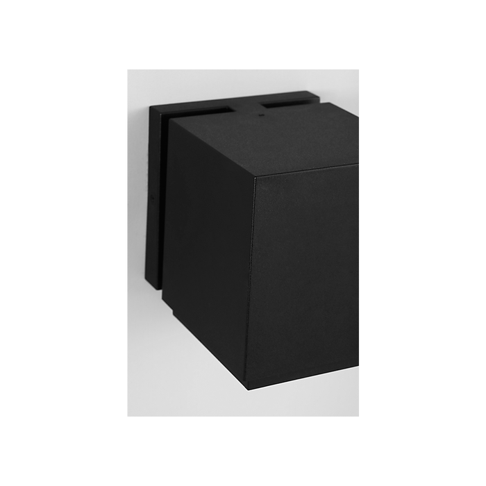 Generation Lighting Huntwick Square Outdoor Wall Textured Black (GLO2111TXB)
