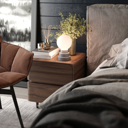 Bulbrite GLOBE/TL/IR Cordless Indoor Modern Table Lamp Globe 3.7V 2700K 90 CRI 300Lm Iron (K70202)