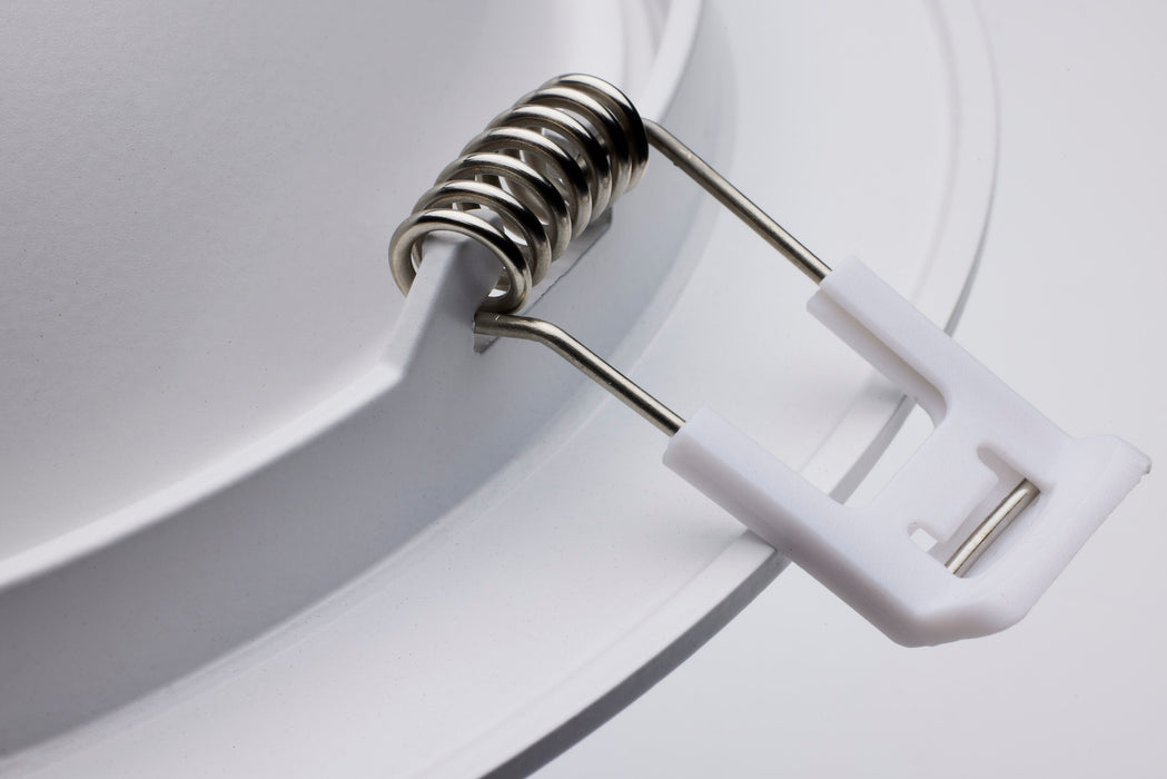 SATCO/NUVO 15W CCT Selectable LED Direct Wire Downlight Gimbaled 6 Inch Round Remote Driver White (S11860)