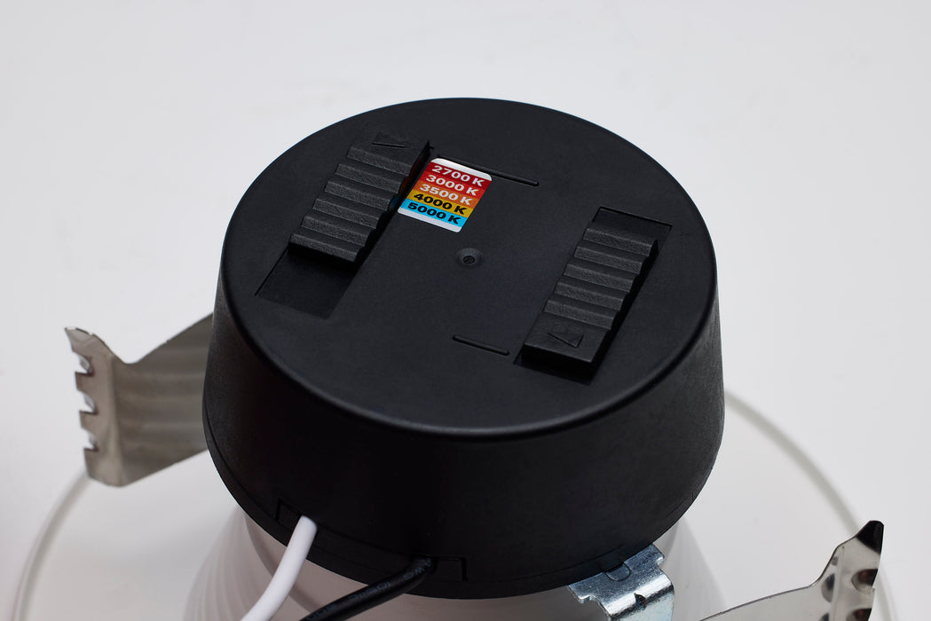 SATCO/NUVO Field Selectable LED Downlight Retrofit Deep Baffle 5.8W/7W/9.5W 2700K/3000K/3500K/4000K/5000K 4 Inch Round White Finish 120V (S11882)