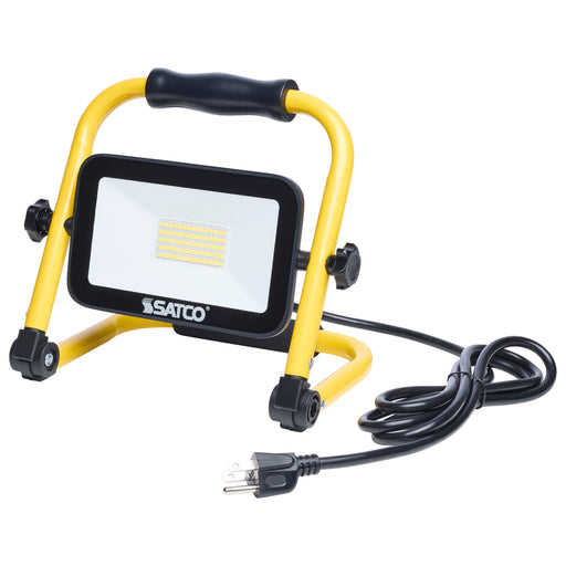 SATCO/NUVO 35W Compact LED Work Light 5000K 5000Lm 6 Foot SJTW Cord/Plug 120V (S13096)