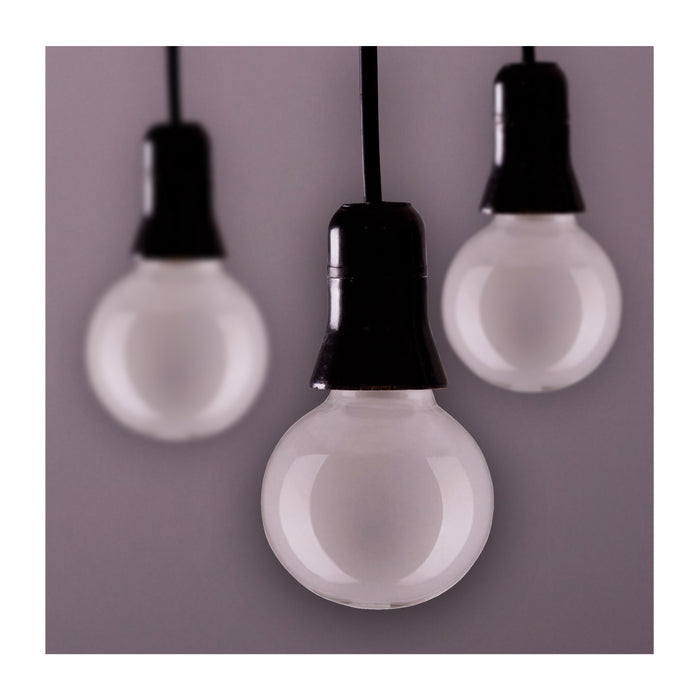 SATCO/NUVO 4.5W G16.5 LED White Candelabra Base 5000K 120V 2-Pack (S21876)