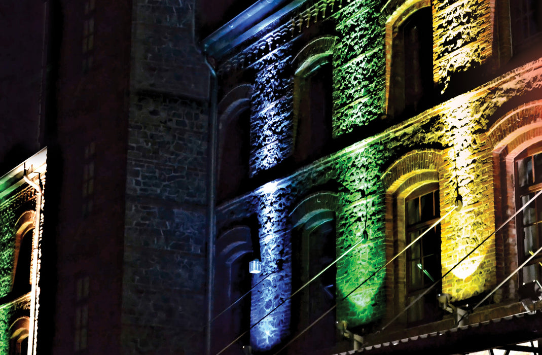 SATCO/NUVO 11.5W PAR38 LED Amber 90 Degree Beam Angle Medium Base 120V (S29483)