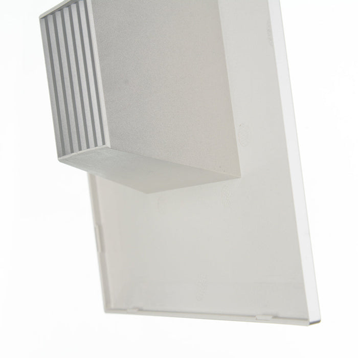 SATCO/NUVO Deep Baffle Trim 5-6 Inch Square Brushed Nickel Finish (80-995)