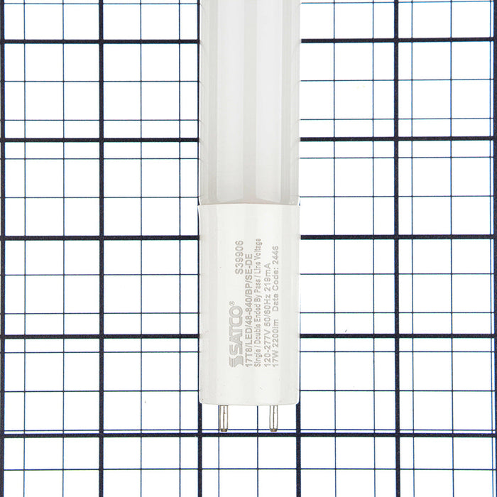 SATCO/NUVO 17W T8 LED 4 Foot 4000K Medium Bi-Pin Base 50000 Hours 2200Lm Type B Ballast Bypass Single Or Double Ended Wiring (S39906)