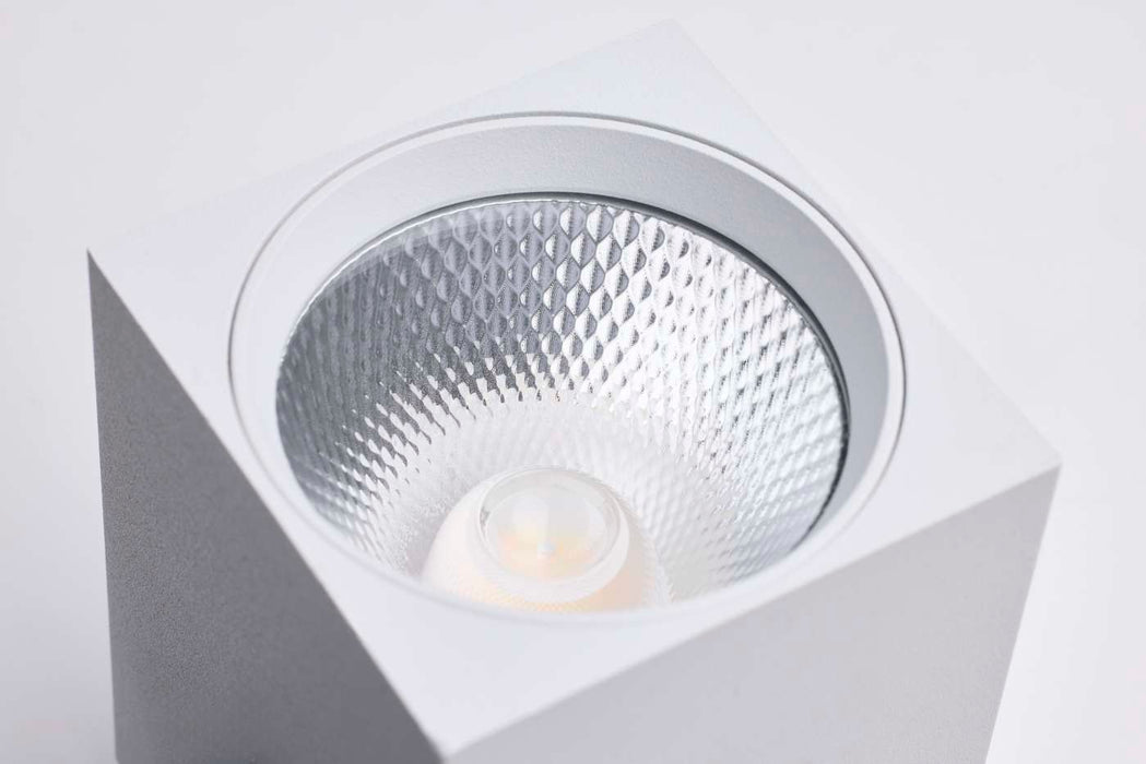 SATCO/NUVO 8W Square LED Track Head CCT Selectable 2700K/3000K/3500K/4000K/5000K Dim To Warm H Style 48 Degree Beam Angle 120V White (TH754)