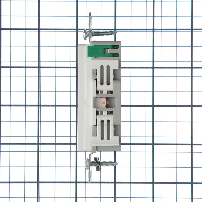 Pass and Seymour Powerhold Decorator Receptacle 20A/125V White (TR26342DVSW)