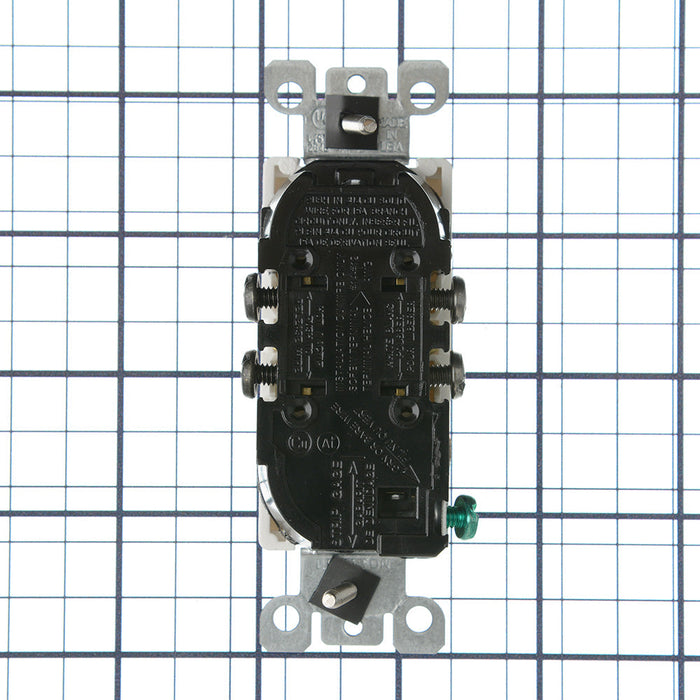 Leviton 15A Decora Weather And Tamper-Resistant Duplex Outlet (W5325-T0W)