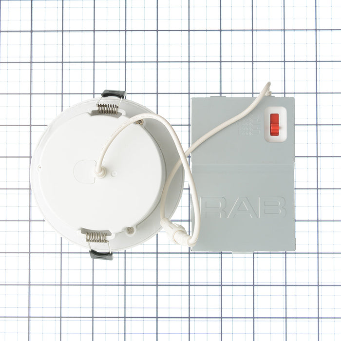 RAB Gimbal Wafer Field Adjustable 4 Inch Round Smooth 9W 650Lm 90 CRI 5 CCT 120V Triac Dimming (WFRLA4R89FA120WS)