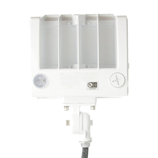 RAB X22 LED Flood Field Adjustable 60W/50W/40W/30W 3000K/4000K/5000K 7H6V Knuckle Mount With Trunnion Kit Photocell White (X22-60W)