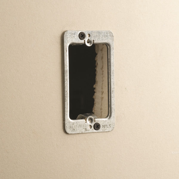 Caddy Low Voltage Mounting Plate With Screws 1-Gang (MPLS)