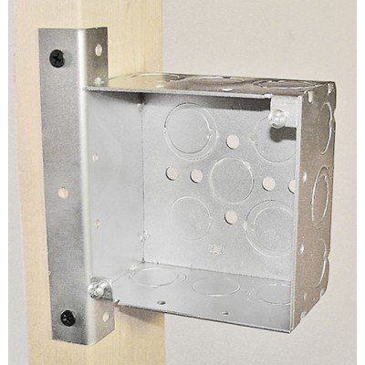 Southwire Garvin 4 Square Junction Box 2-1/8 Inch Deep With Vertical Right Angle Bracket (52171-AB)