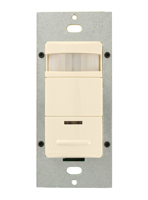 Leviton 15A/120V 3-Way AC Illuminated Toggle Switch Self Grounding Lev-Lok Modular Clear (M1203-LHC)