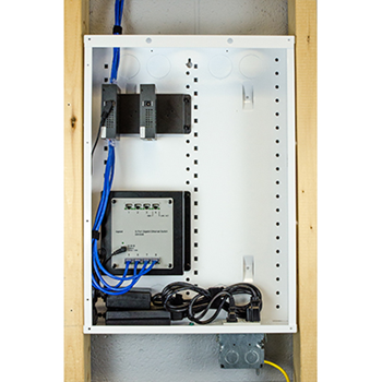 Pass And Seymour 20 Enclosure With Hinged Cover And Lock (EN2050)