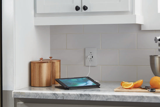 Pass And Seymour Self-Test GFCI Receptacle Tamper-Resistant 15A With USB Type AA White (1597TRUSBAAW)