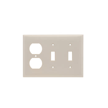 Pass And Seymour Smooth Wall Plate 3-Gang 2 Toggle 1 Duplex (SP28LA)