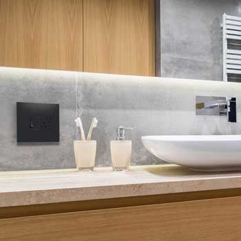 Pass And Seymour Tap Dimmer 700W Single Pole/3-Way Tru Universal-Incandescent (ADTP703TUG4)