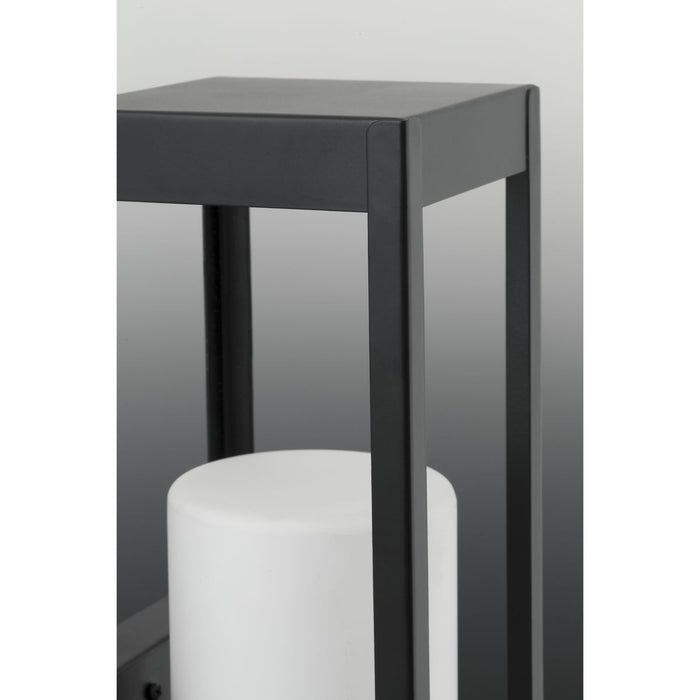 Progress Lighting Patewood Collection One-Light Medium Wall Lantern (P560040-031)