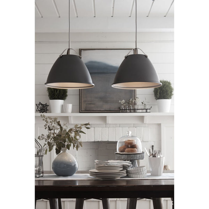 Progress Lighting Tre Collection One-Light Medium Pendant (P500052-143)