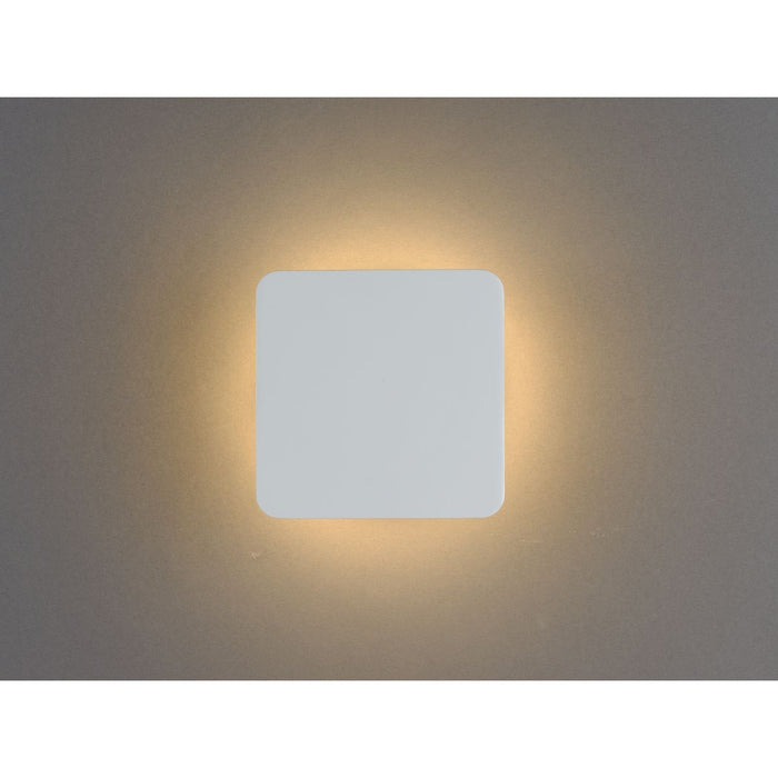 Progress Lighting Z-2025 Collection 1 Light 9W LED Wall Sconce (P560259-028-30)