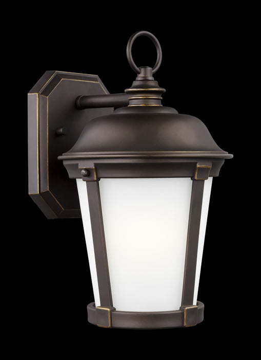 Generation Lighting Calder Medium One Light Outdoor Wall Mount Lantern (8650701-71)