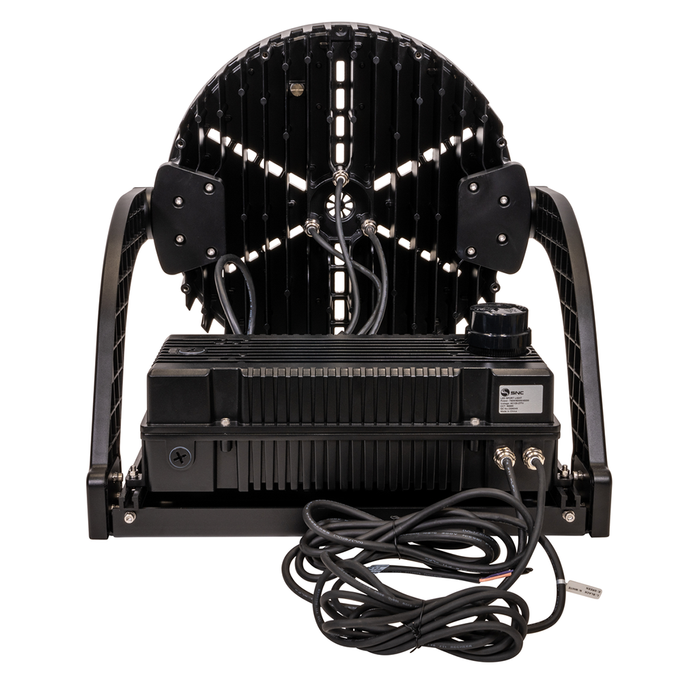 Topaz SP-750PS-50K-HV Sports Light Power Selectable 450W/500W/750W 5000K 72000Lm/77500Lm/112500Lm 200-480V Yoke Mount 30 Degree Beam Angle 7-Pin Receptacle (T74449)